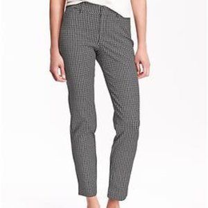 Pixie Straight-Leg Ankle Pants White and Black Houndstooth